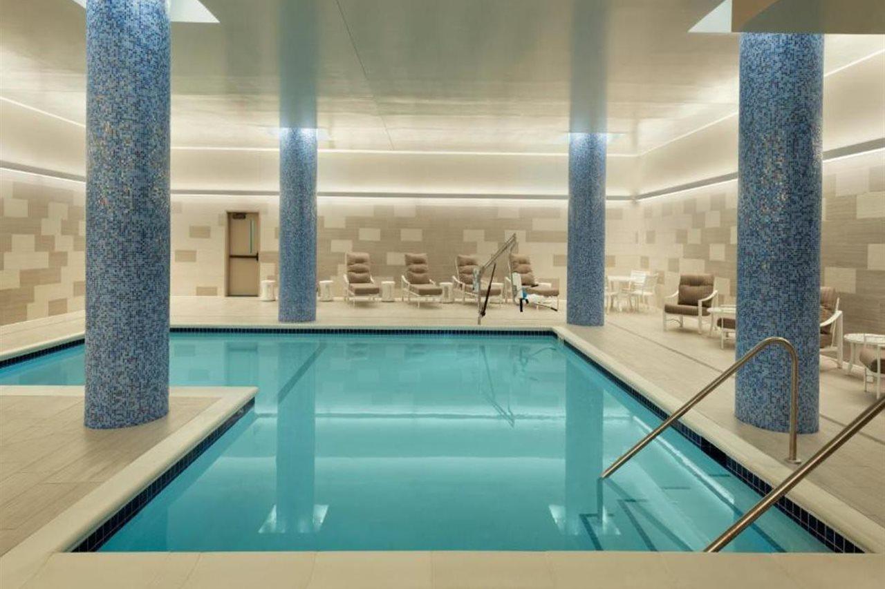Embassy Suites By Hilton Minneapolis Downtown Hotel Exterior photo