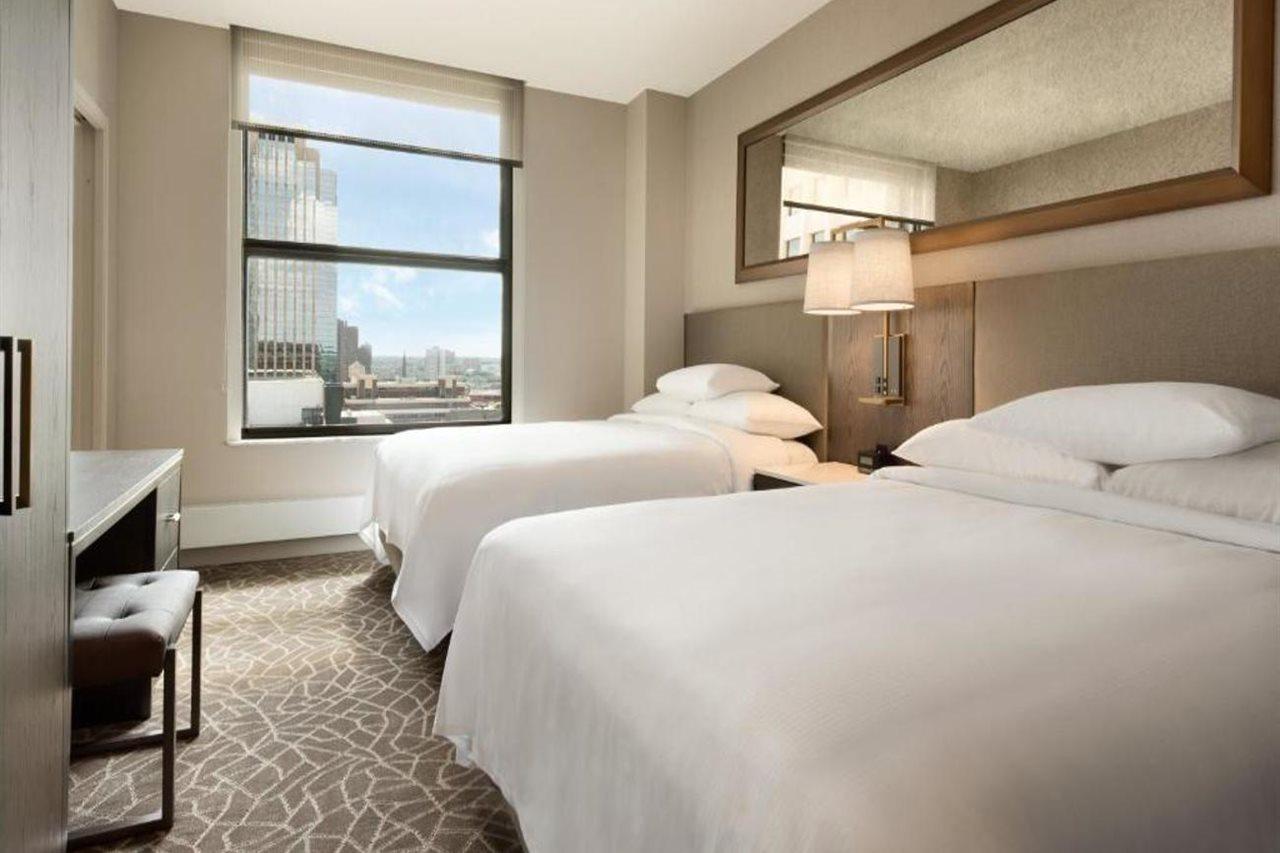 Embassy Suites By Hilton Minneapolis Downtown Hotel Exterior photo