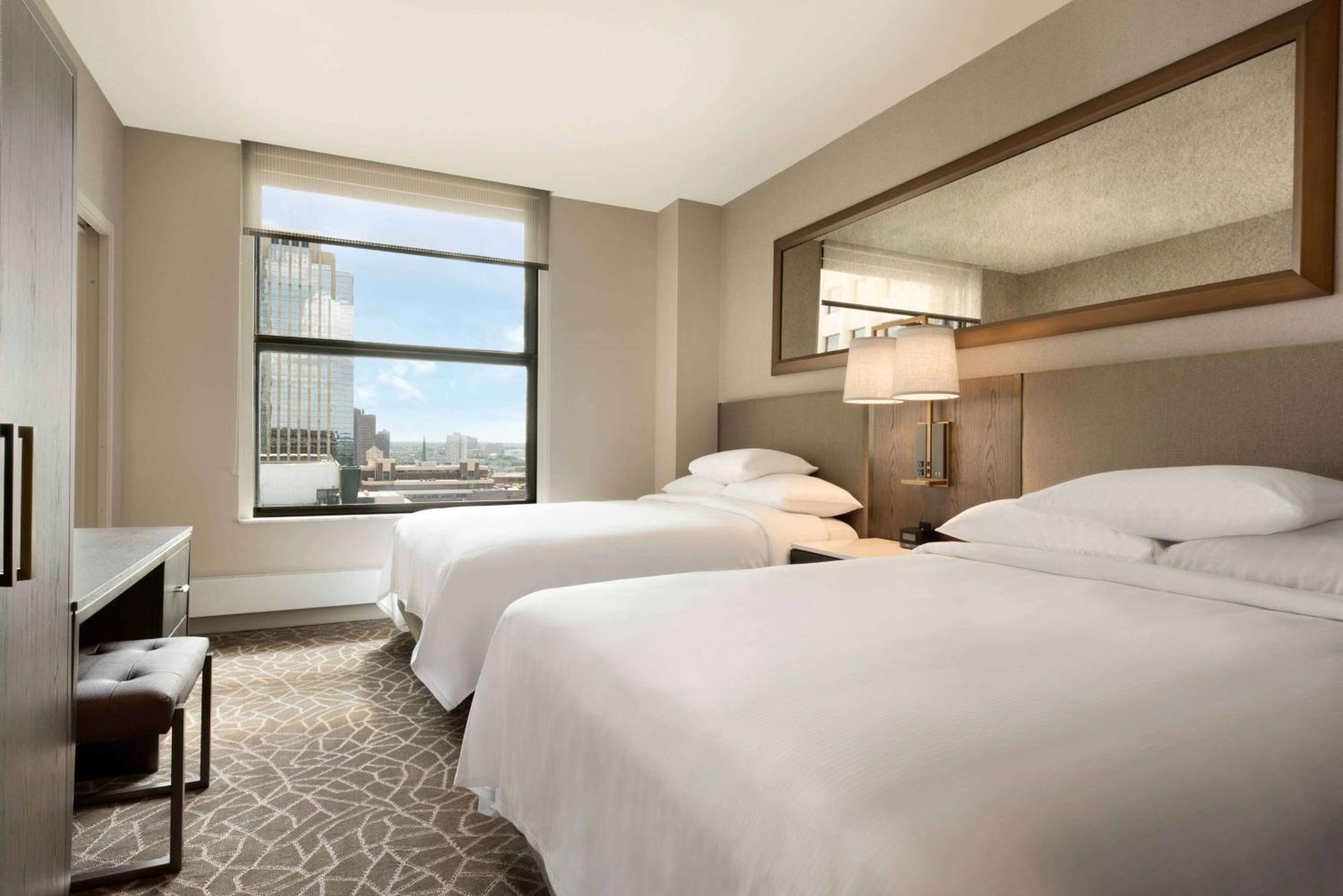 Embassy Suites By Hilton Minneapolis Downtown Hotel Exterior photo