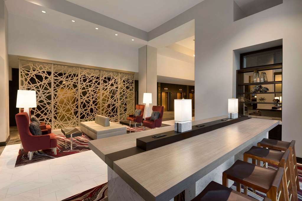 Embassy Suites By Hilton Minneapolis Downtown Hotel Interior photo
