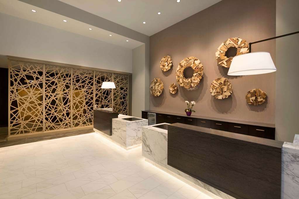 Embassy Suites By Hilton Minneapolis Downtown Hotel Interior photo